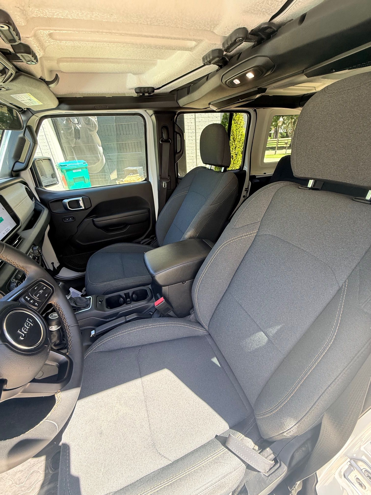 Used 2024 Jeep Wrangler Unlimited Sport AWD/4WD image 9