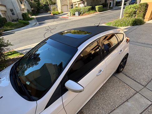 Used 2014 Ford Focus Titanium FWD image 10