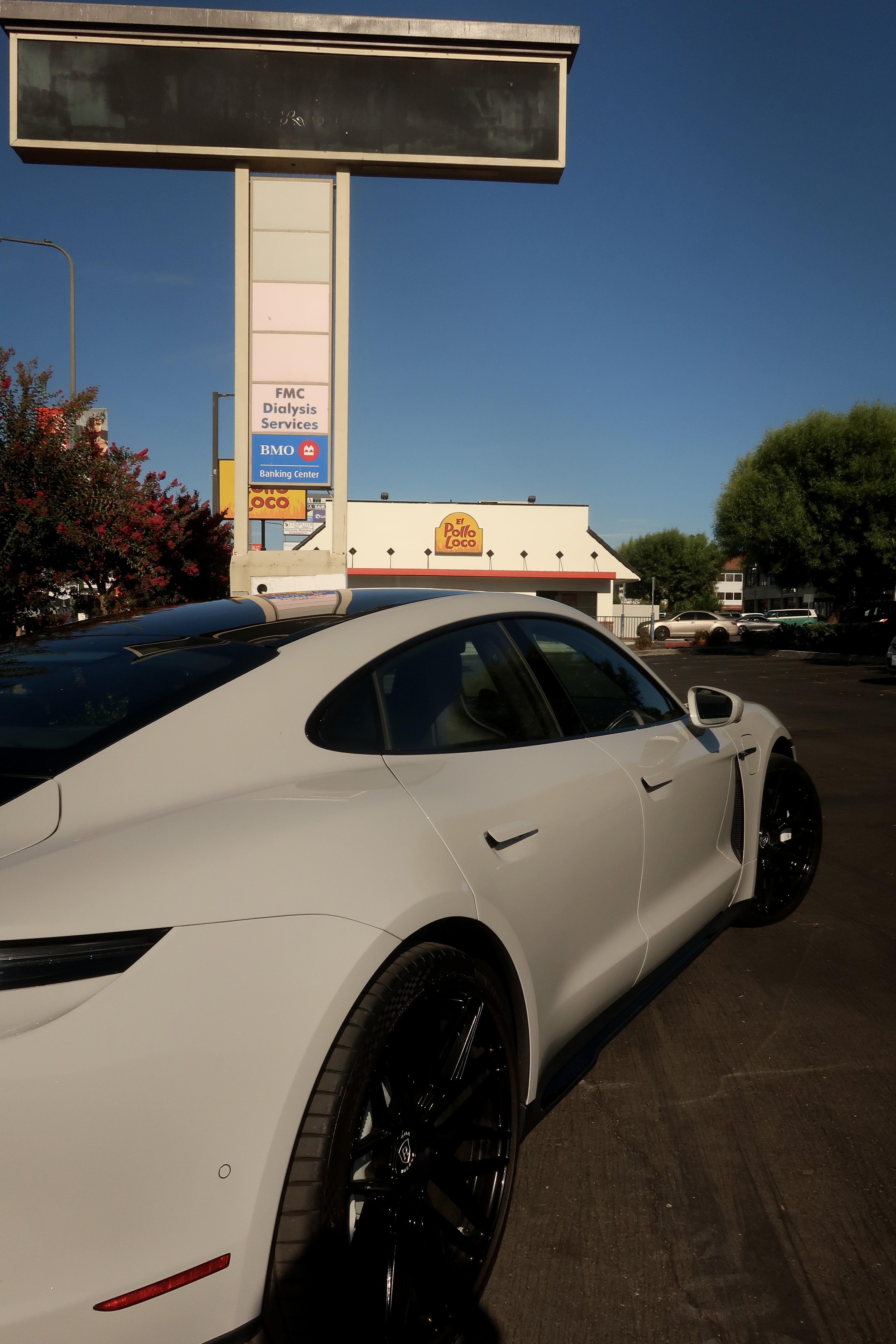 Used 2022 Porsche Taycan GTS AWD/4WD image 13