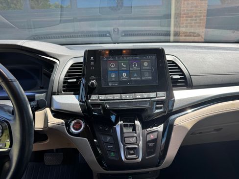 Used 2018 Honda Odyssey Elite image 14