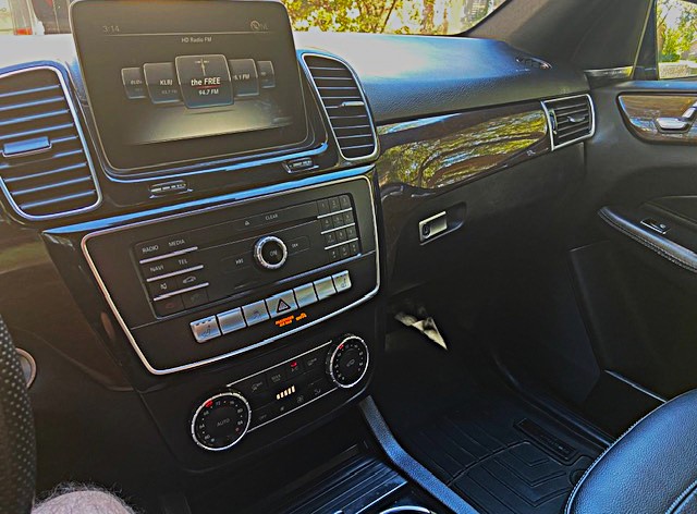 Used 2018 Mercedes-Benz GLE 350 image 8