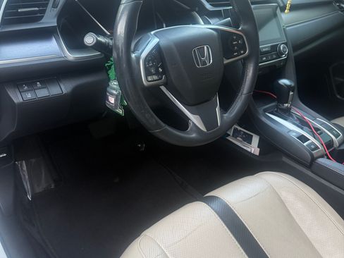 Used 2016 Honda Civic EX-L image 9