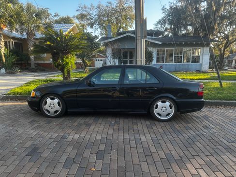 Used 1998 Mercedes-Benz C 43 AMG Sedan image 4