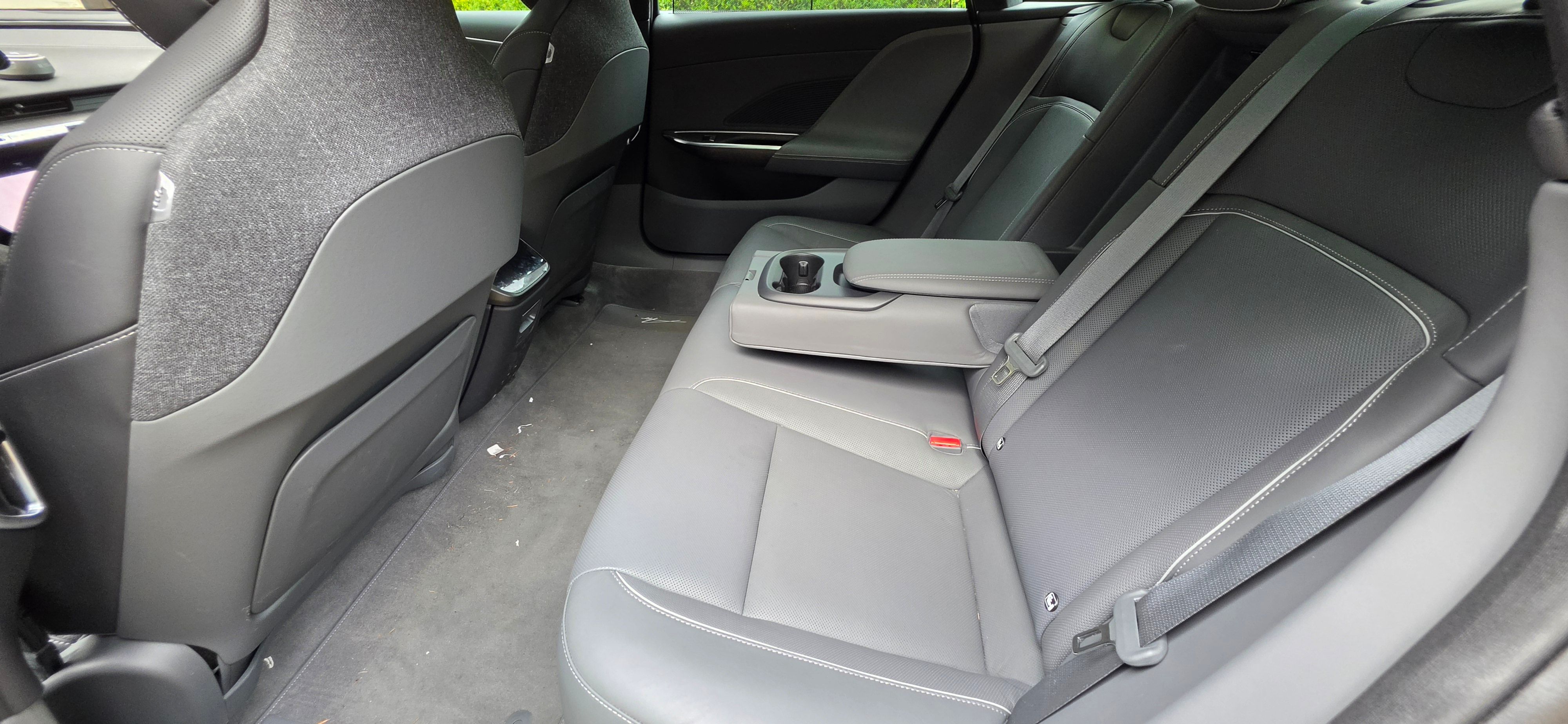 Used 2025 Lucid Air Touring AWD/4WD image 14