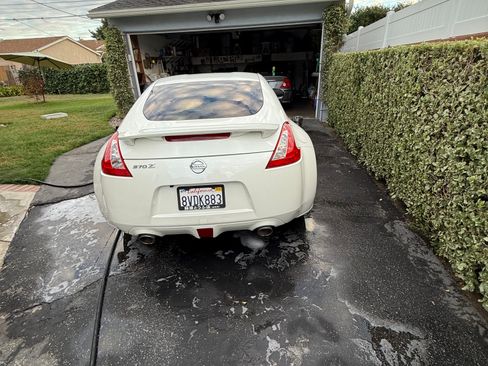 Used 2013 Nissan 370Z Coupe RWD image 14