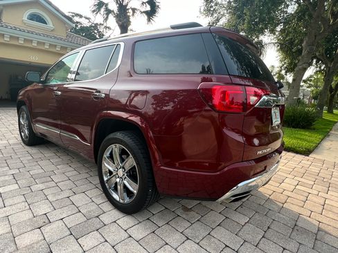 Used 2017 GMC Acadia Denali w/ Technology Package image 6