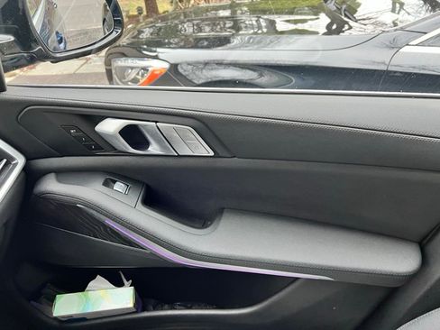 Used 2021 BMW X7 xDrive40i image 17