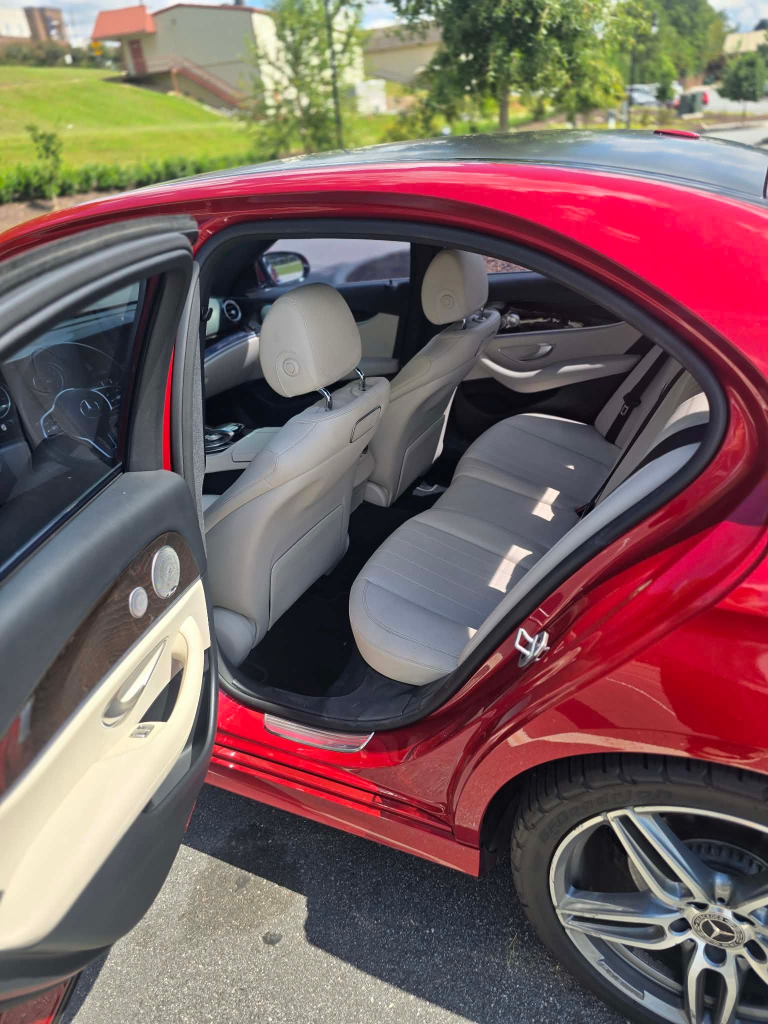 Used 2019 Mercedes-Benz E 300 w/ Premium 1 Package image 13