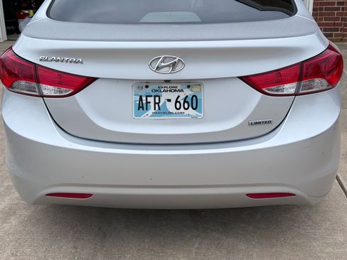 Used 2013 Hyundai Elantra Limited w/ Technology Pkg image 5