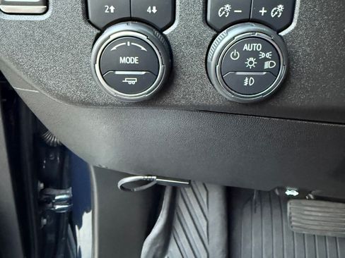Used 2022 Chevrolet Silverado 1500 RST w/ All Star Edition Plus AWD/4WD image 18