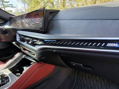 Used 2025 BMW X6 M60i image 26