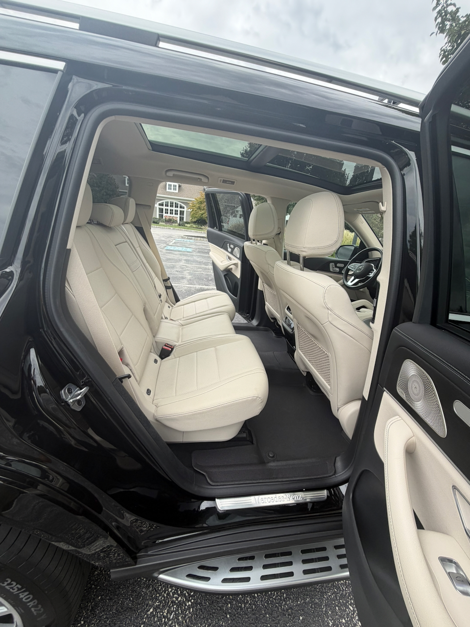 Used 2023 Mercedes-Benz GLS 450 4MATIC image 20