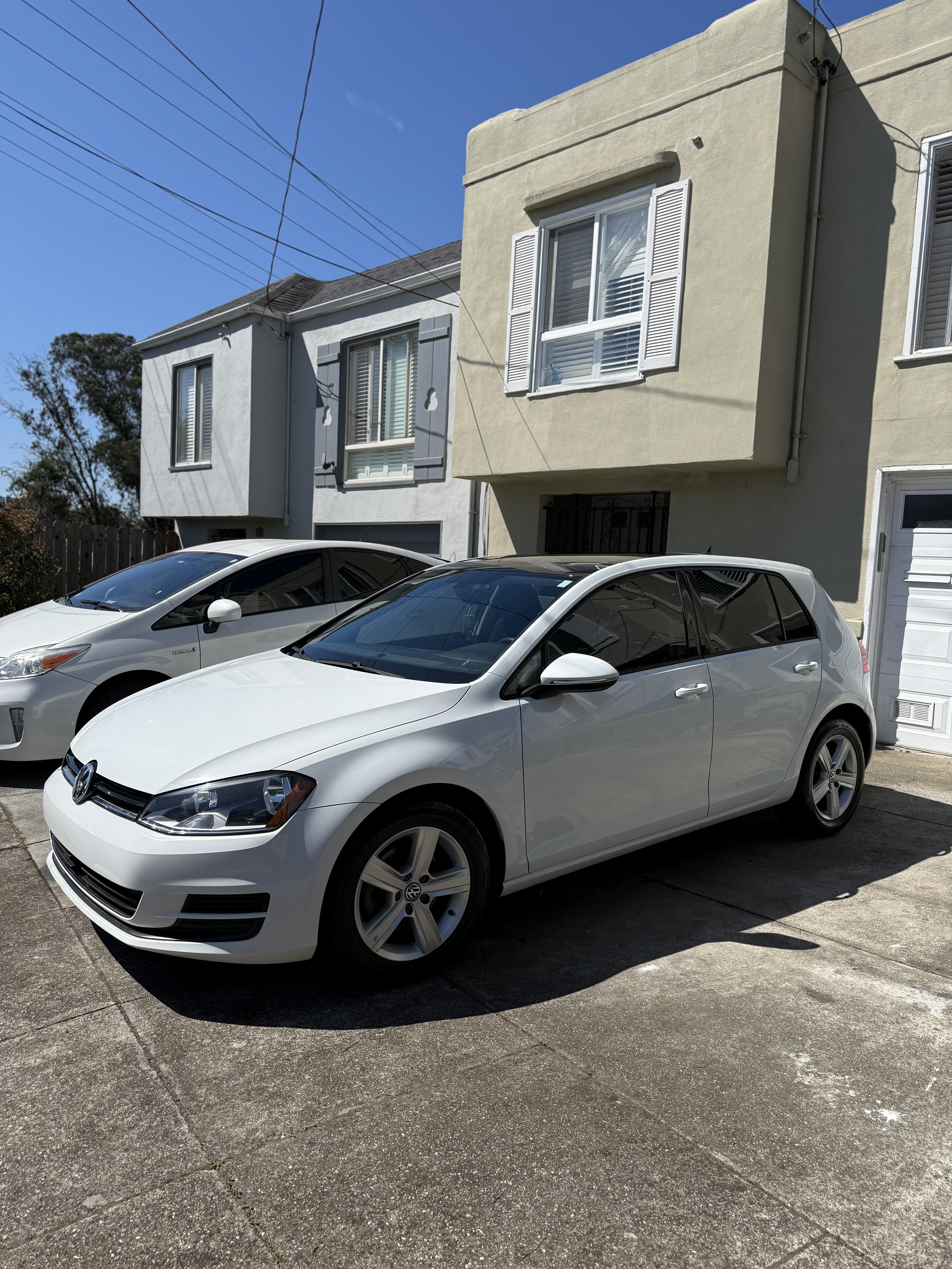 Used 2017 Volkswagen Golf Wolfsburg Edition FWD image 5