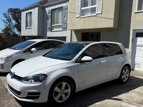 Used 2017 Volkswagen Golf Wolfsburg Edition FWD image 5