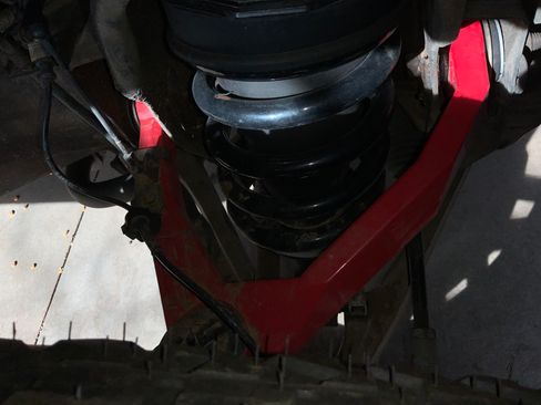 Used 2011 Chevrolet Avalanche LTZ image 22