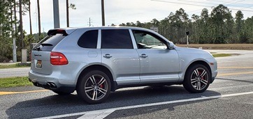 Used 2008 Porsche Cayenne Turbo AWD/4WD image 12