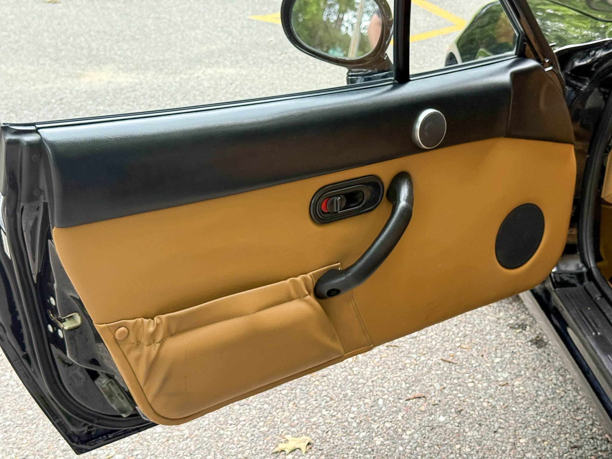 Used 1994 MAZDA MX-5 Miata RWD image 19