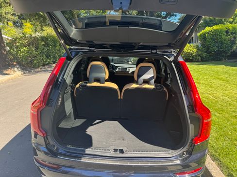 Used 2019 Volvo XC90 T6 Momentum w/ Advanced Package AWD/4WD image 9