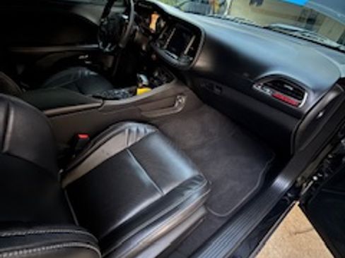 Used 2023 Dodge Challenger SRT Hellcat image 6