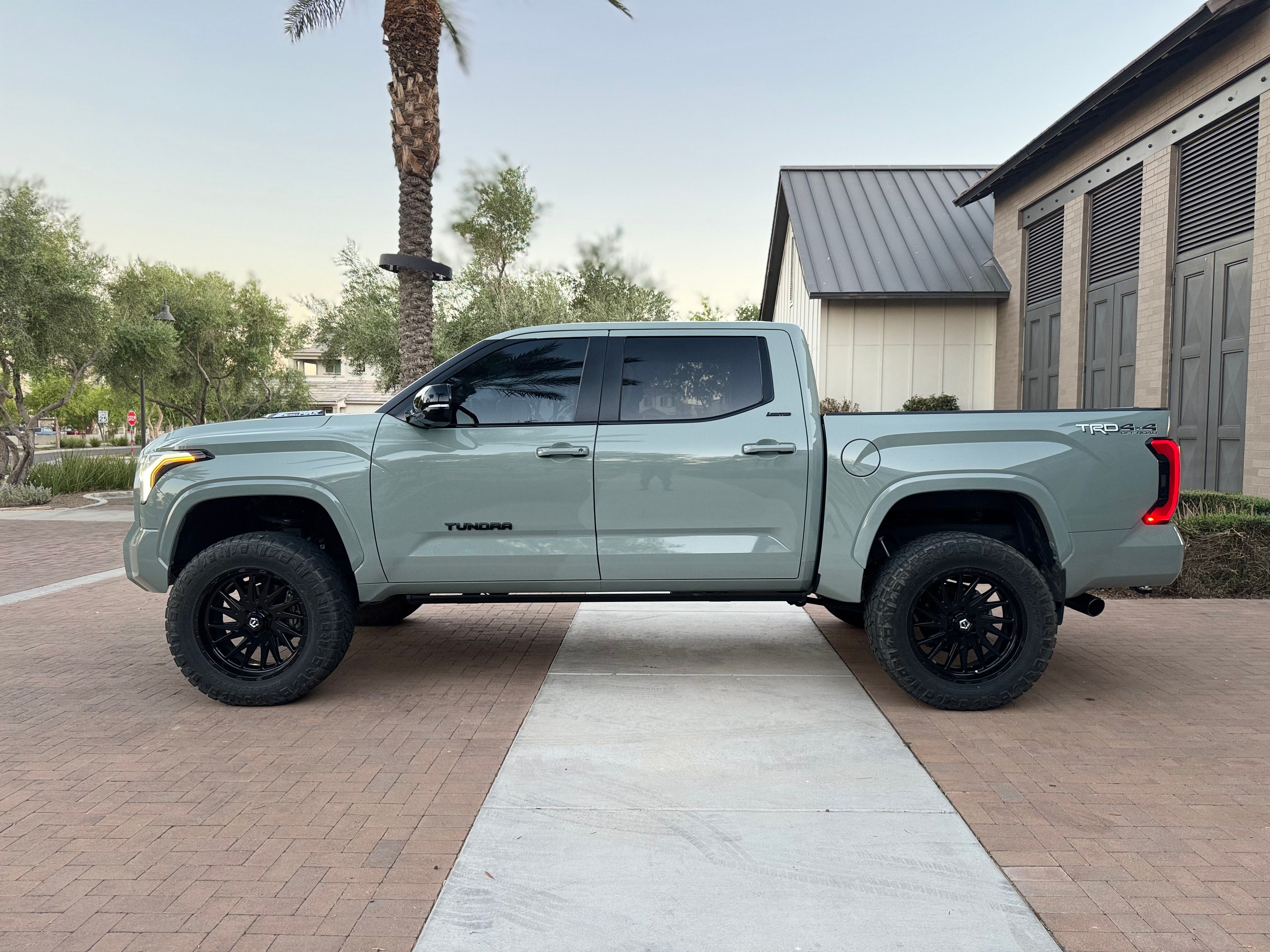 Used 2024 Toyota Tundra Limited w/ TRD Off-Road Package AWD/4WD image 8