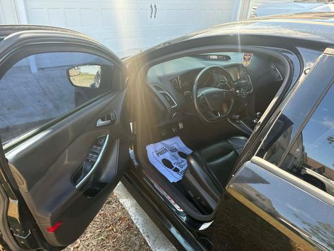Used 2015 Ford Focus ST w/ Equipment Group 402A image 15