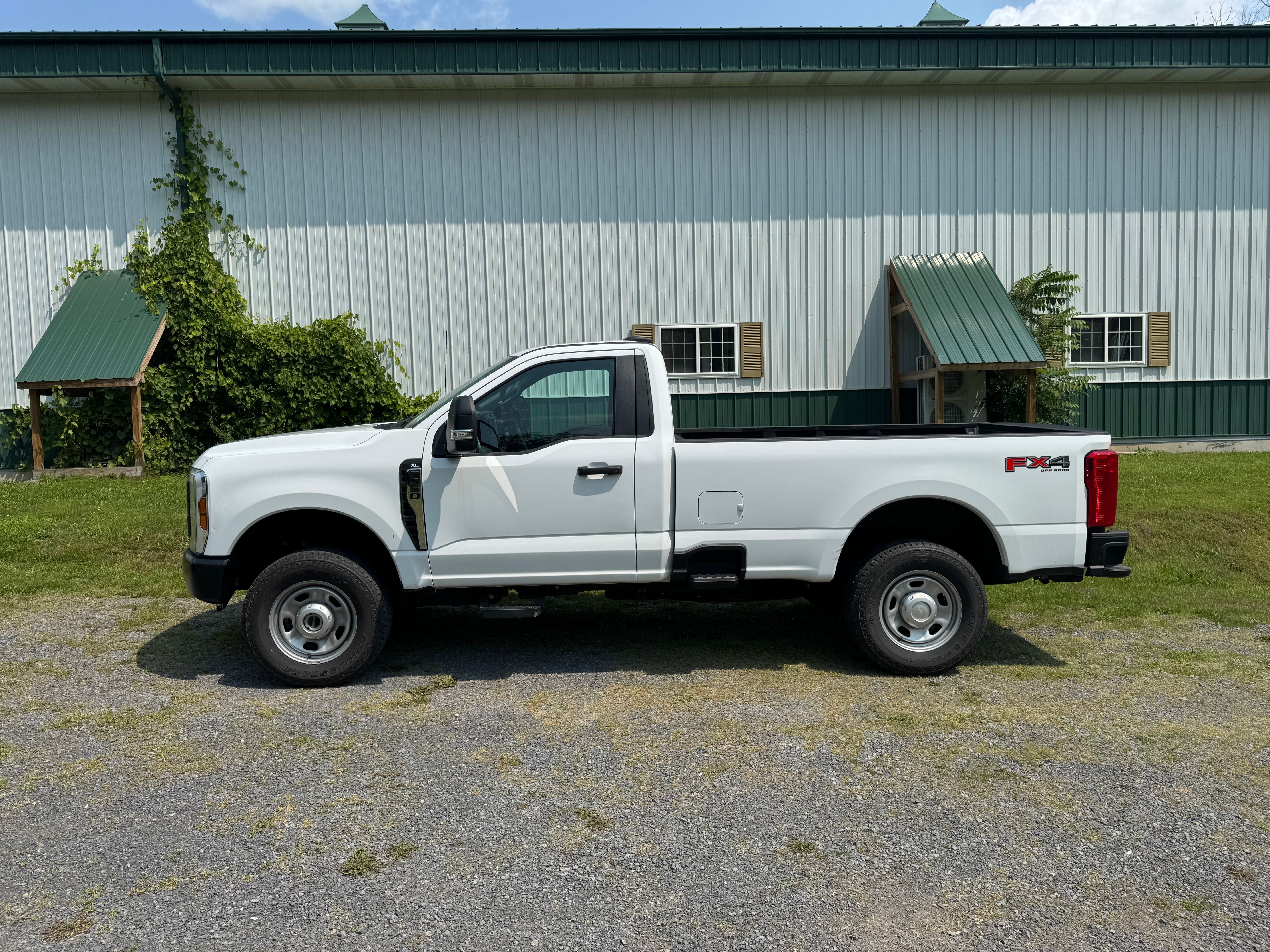 Used 2024 Ford F350 XL w/ FX4 Off-Road Package AWD/4WD image 4