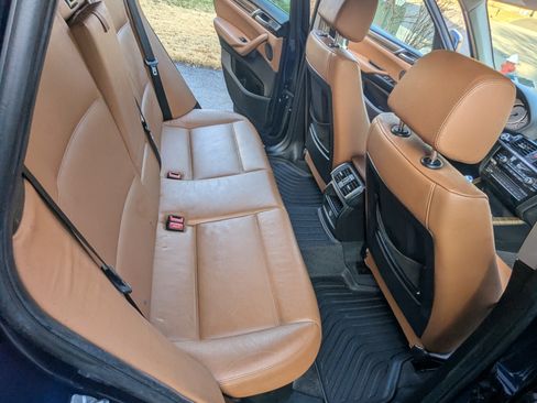 Used 2017 BMW X3 xDrive28i image 9