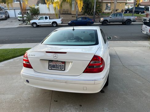 Used 2004 Mercedes-Benz E 320 Sedan image 6