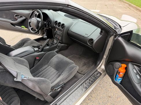 Used 2002 Pontiac Firebird Coupe 2D w/ Opt Pkg image 15