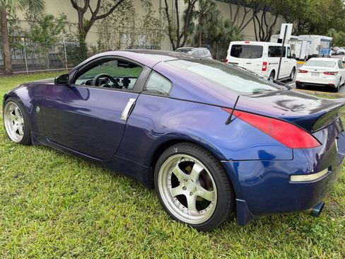 Used 2004 Nissan 350Z Touring image 4