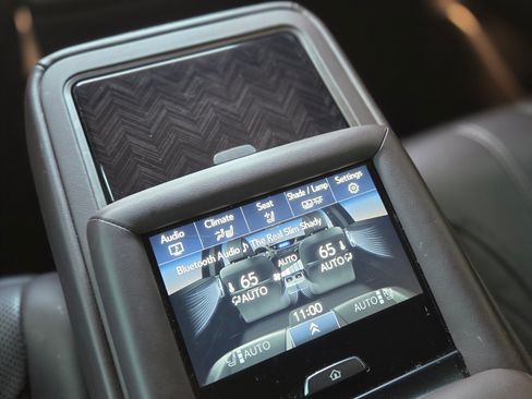 Used 2018 Lexus LS 500 w/ Luxury Package image 12