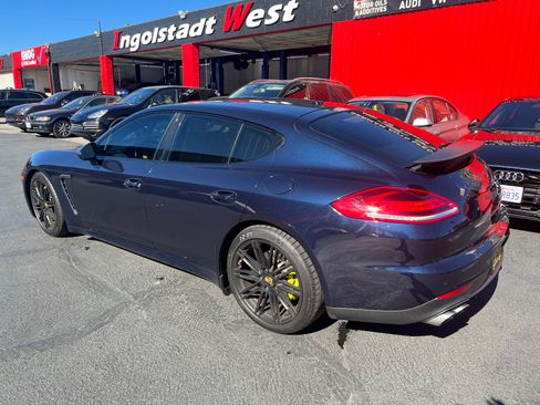 Used 2016 Porsche Panamera S image 8