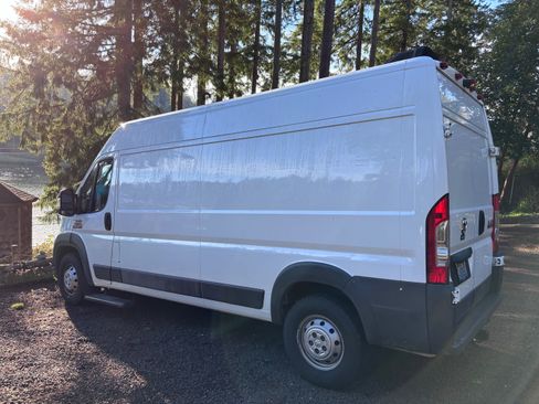 Used 2015 RAM ProMaster 2500 image 2