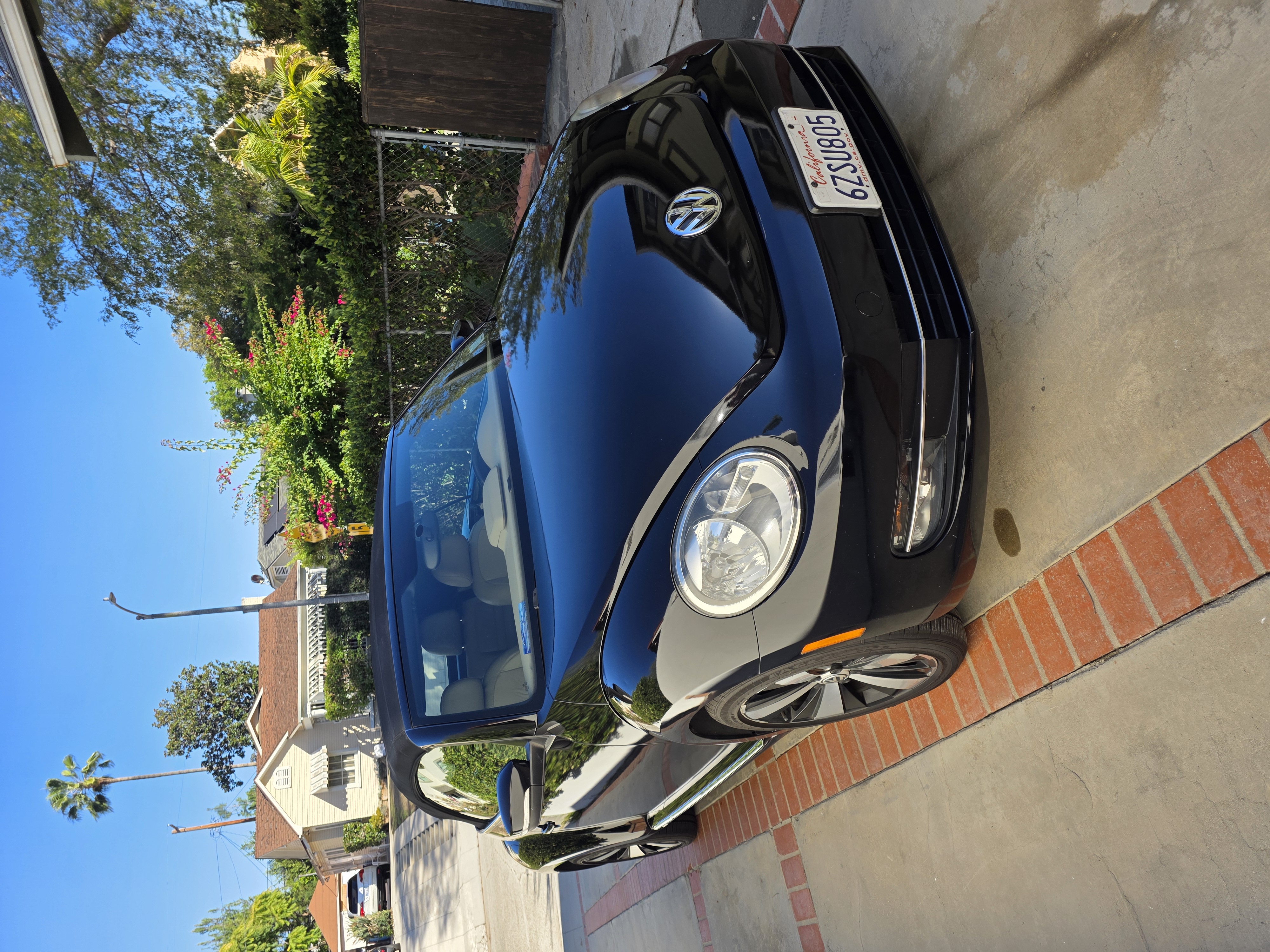 Used 2013 Volkswagen Beetle 2.0T FWD image 6