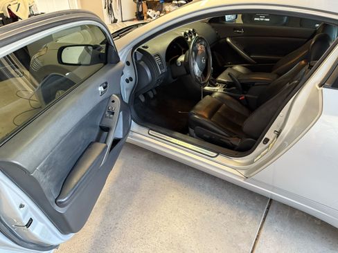 Used 2008 Nissan Altima 3.5 SE w/ Premium Pkg image 17