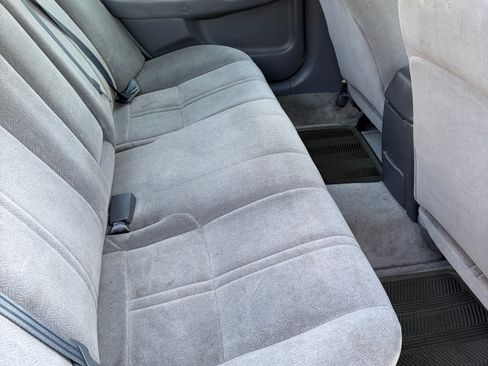 Used 2000 Toyota Camry CE image 10