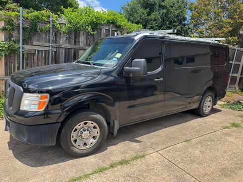 Used 2015 Nissan NV 1500 SV w/ Technology Package RWD image 2