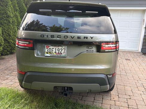 Used 2018 Land Rover Discovery HSE Luxury AWD/4WD image 2