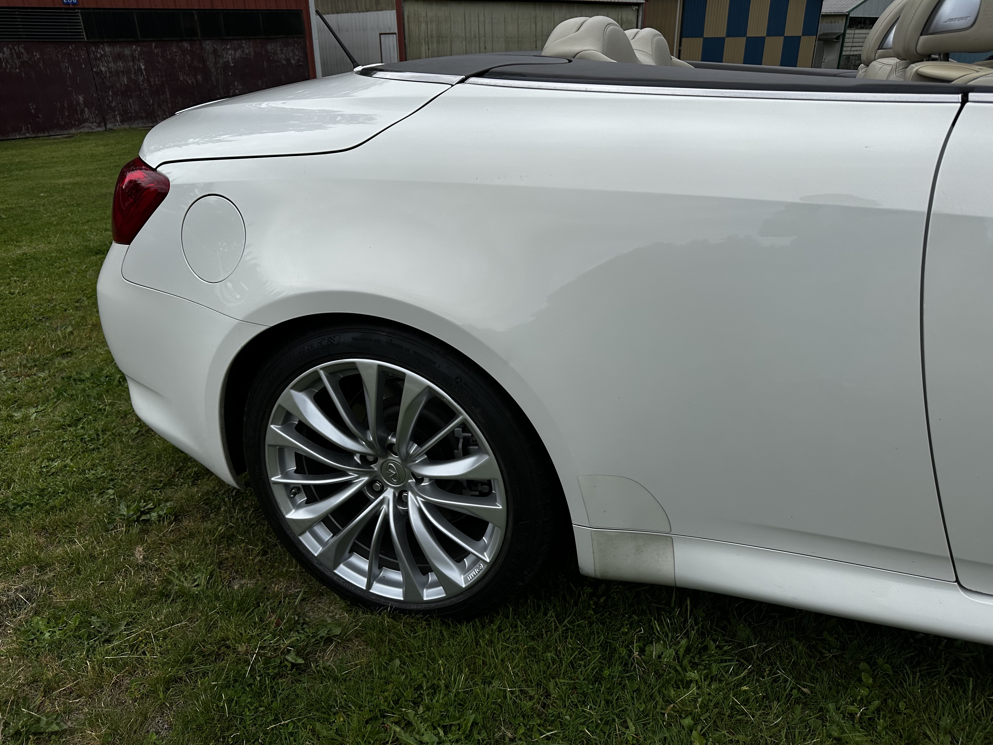 Used 2011 INFINITI G37 Convertible w/ Premium Pkg RWD image 19