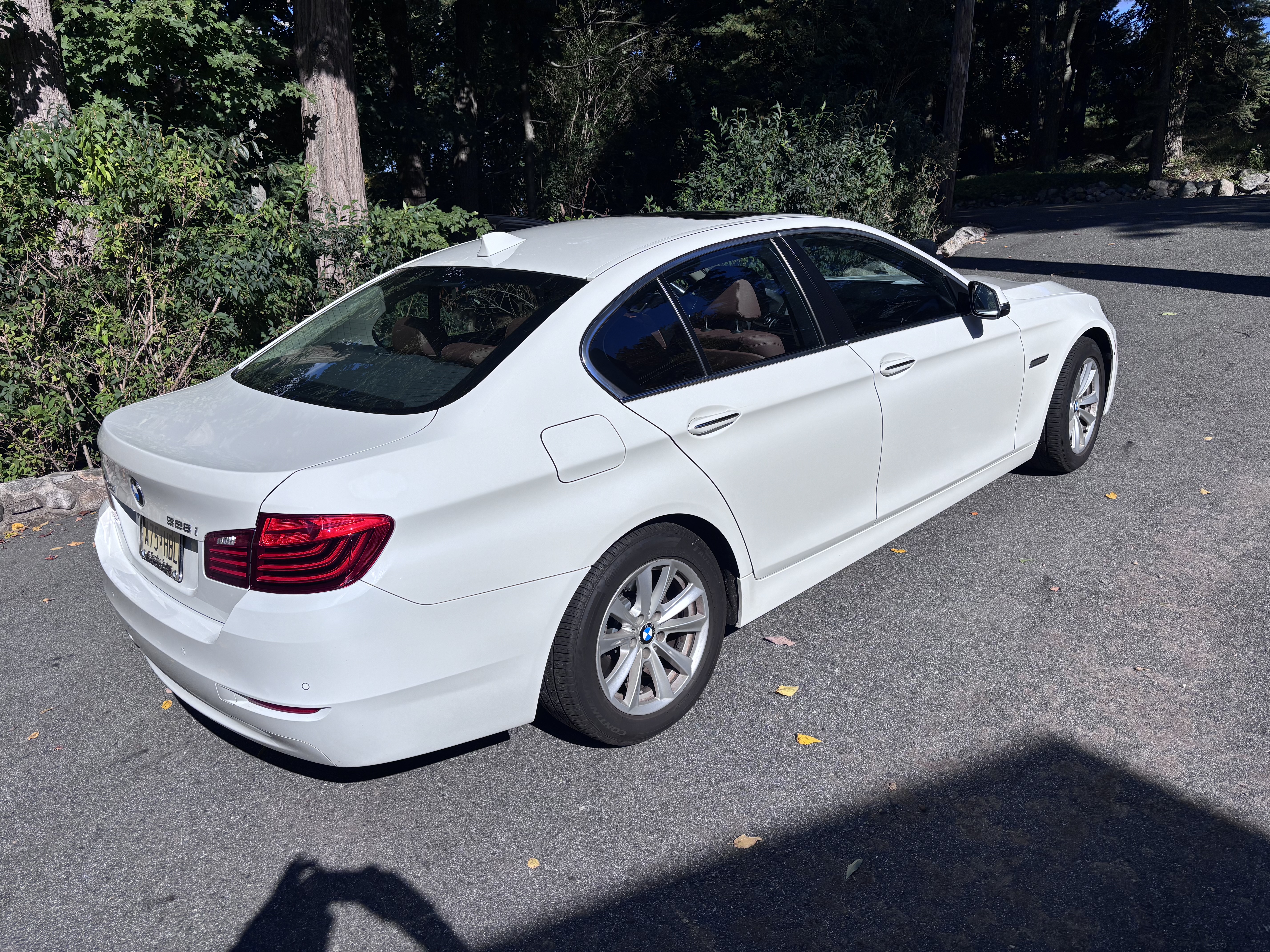 Used 2014 BMW 528i xDrive Sedan AWD/4WD image 9