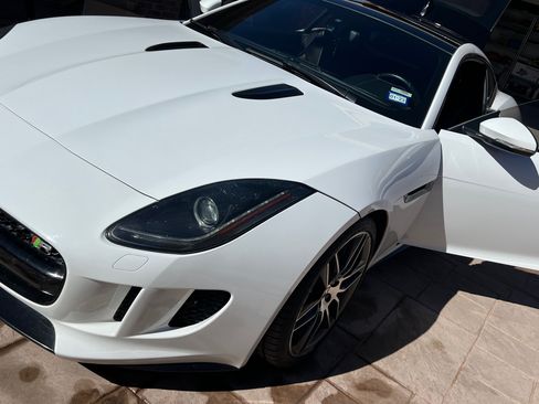 Used 2015 Jaguar F-TYPE R image 6