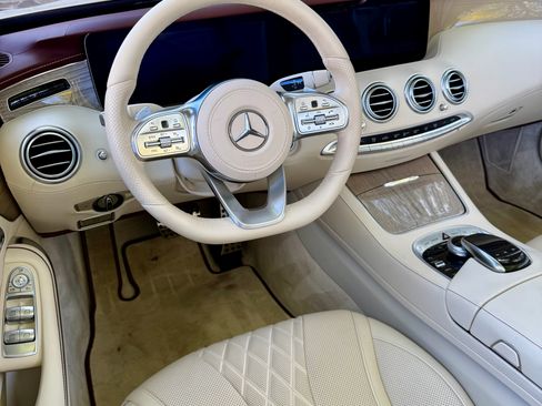 Used 2019 Mercedes-Benz S 560 Cabriolet image 8