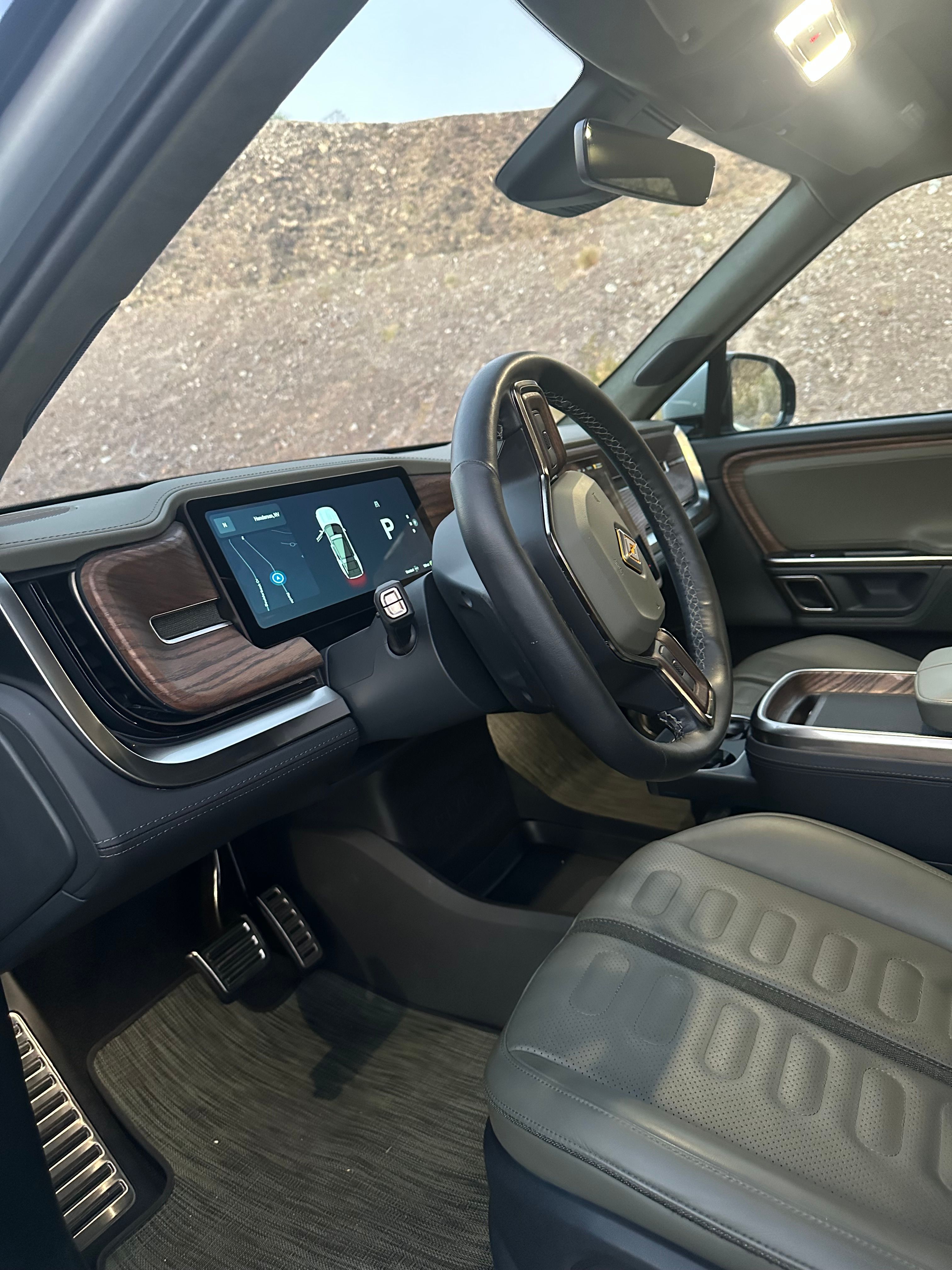 Used 2023 Rivian R1S Adventure AWD/4WD image 8