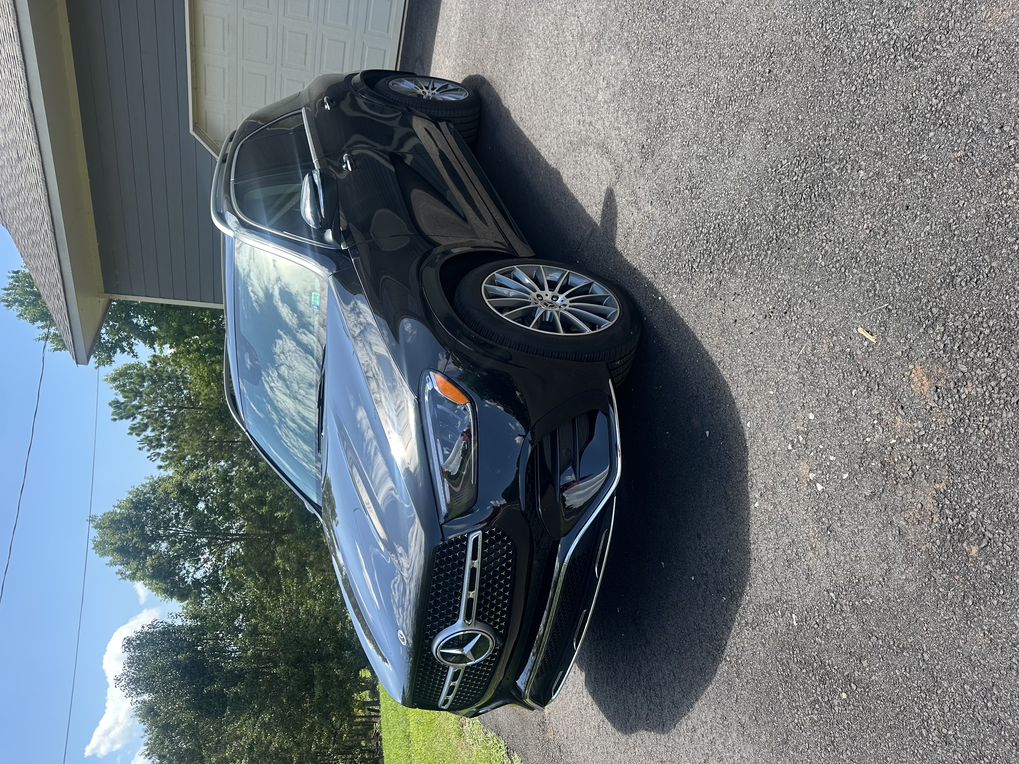 Used 2024 Mercedes-Benz GLE 450 4MATIC image 2
