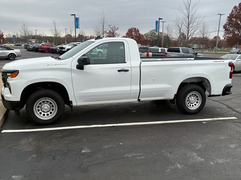 Used 2024 Chevrolet Silverado 1500 W/T w/ Trailering Package image 2