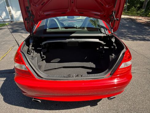 Used 2005 Mercedes-Benz SLK 350 image 8