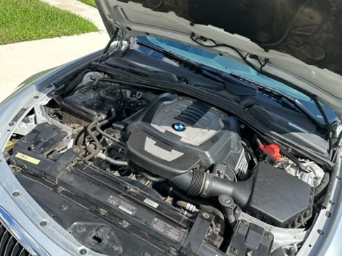 Used 2007 BMW 650i Convertible image 8