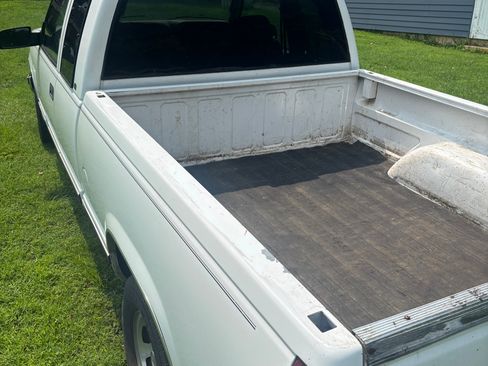 Used 1997 Chevrolet Silverado 1500 2WD Extended Cab image 6