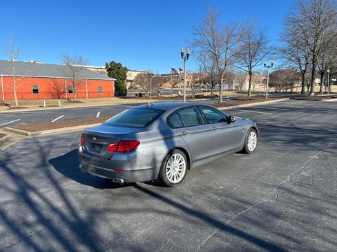 Used 2011 BMW 550i Sedan image 6