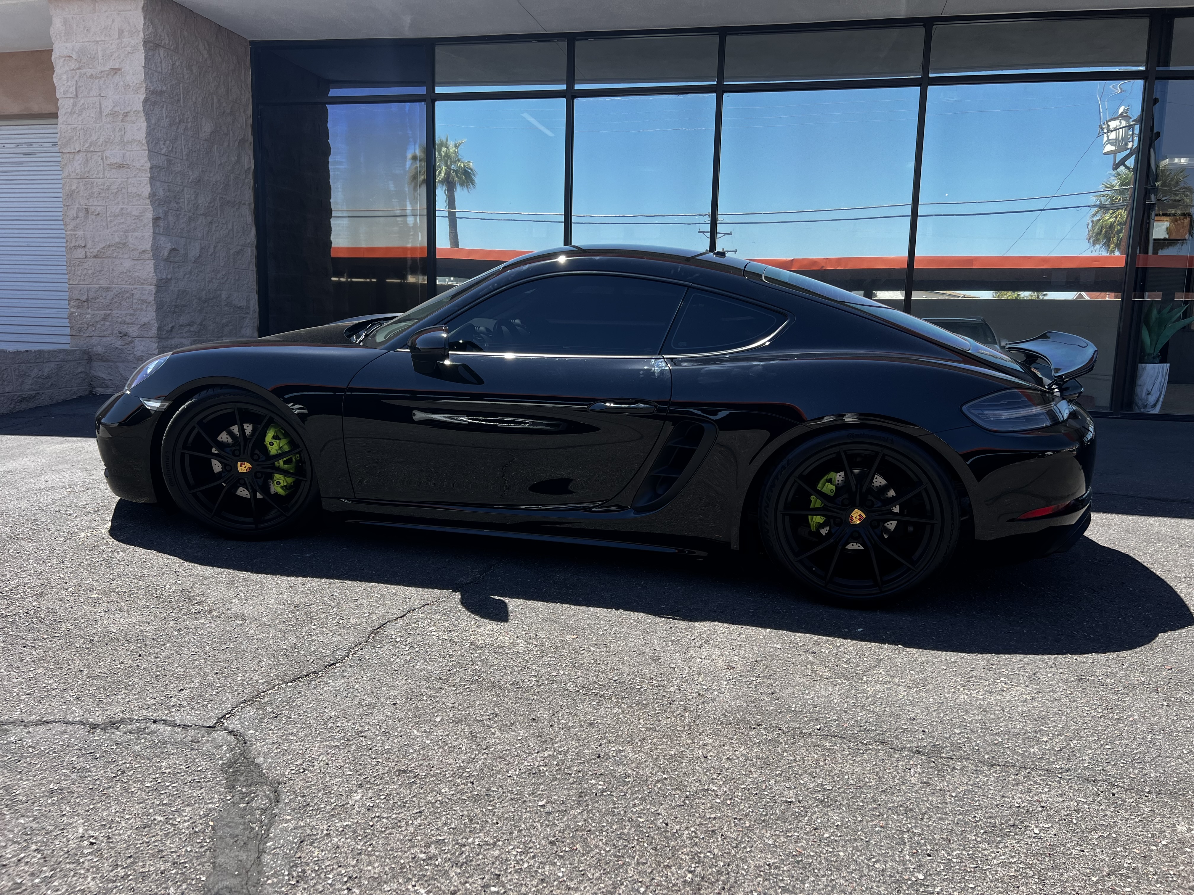 Used 2018 Porsche 718 Cayman GTS RWD image 2
